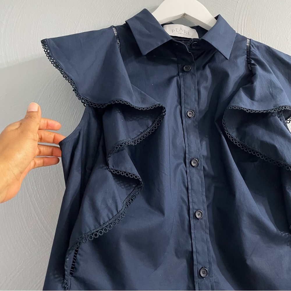 Pearl Navy Ruffle Sleeveless Button-Front Blouse - Picture 5 of 14